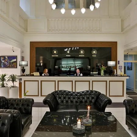 Kolonada Κάρλοβι Βάρι