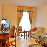 酒店 Kolonada