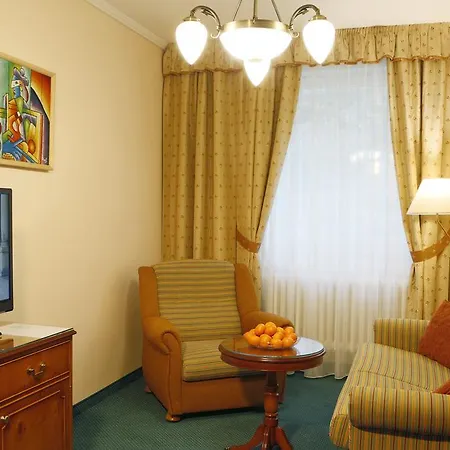 Kolonada Hotel 4*