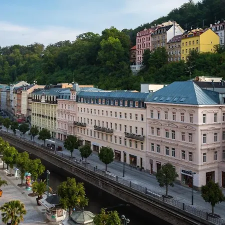 Kolonada Karlovy Vary