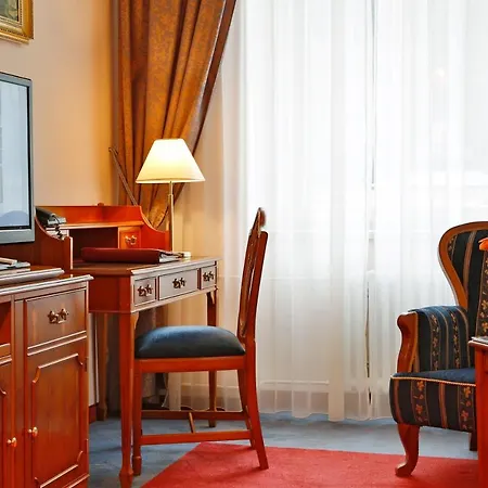 Hotel Kolonada 4*