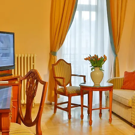 Kolonada Hotell