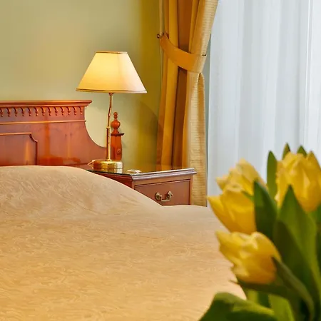 Kolonada Hotell 4*