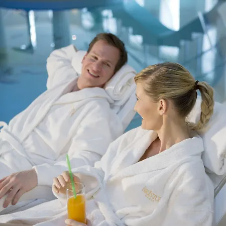 Kolonada ホテル カルロヴィ・ヴァリ