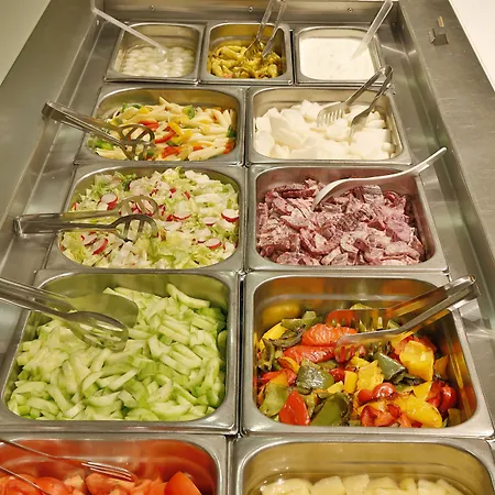 ホテル Kolonada カルロヴィ・ヴァリ