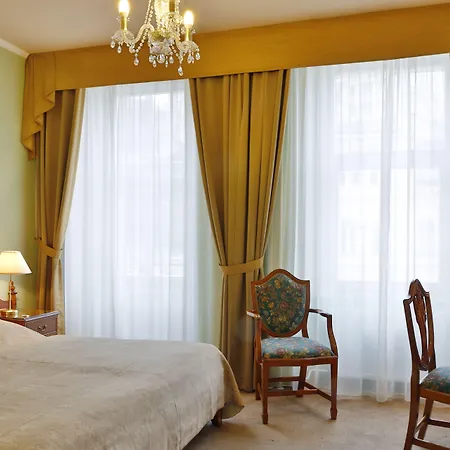 Kolonada カルロヴィ・ヴァリ