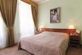 Отель Kolonada 4*